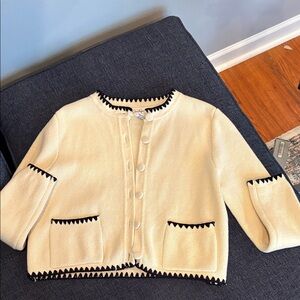 Jessica Simpson Cream Sweater with Black Accents